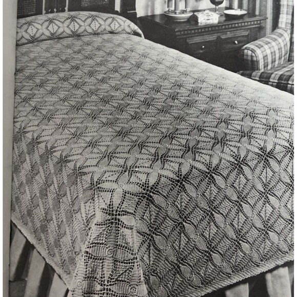 Vintage Single Double Bedspread Crochet-Knit Pattern A-786 LOOSESTRIFE LEAVES - Picture 1 of 2